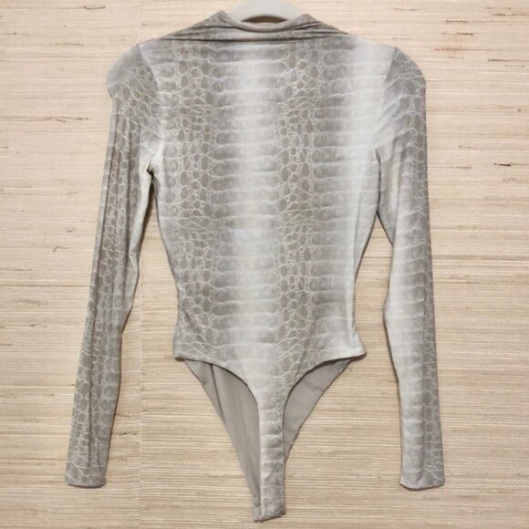 Naked Wardrobe Nude Animal Print High Neck Long Sleeve Thong Bodysuit size Small - Picture 3 of 5